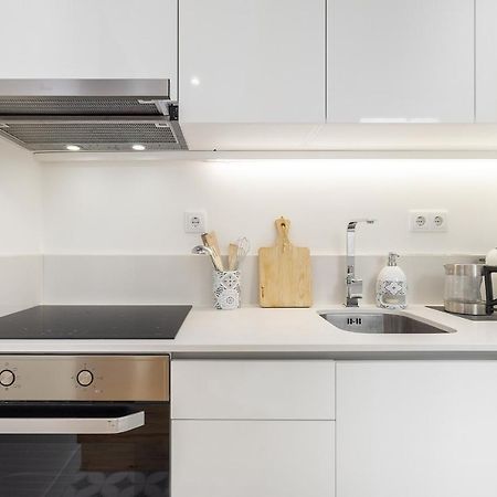 Whome Chic 1-Bed W/ Patio Perfect To Explore Lisboa Exterior foto